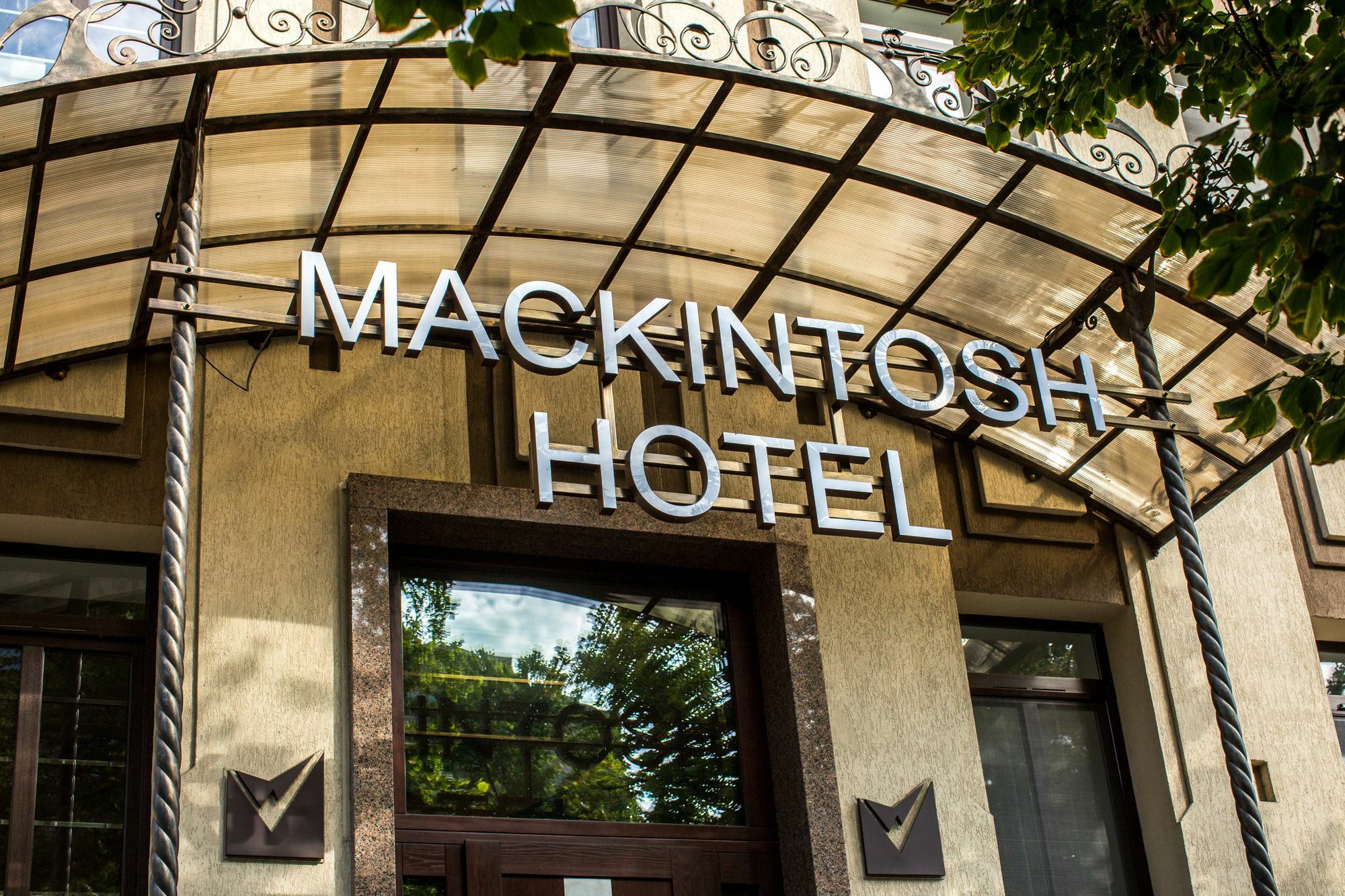 Mackintosh Hotel Kyiv Exterior foto